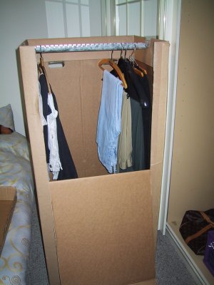 ...auch als mobiler Schrank auch fr Ihre Wintergarderobe bestens geeignet !